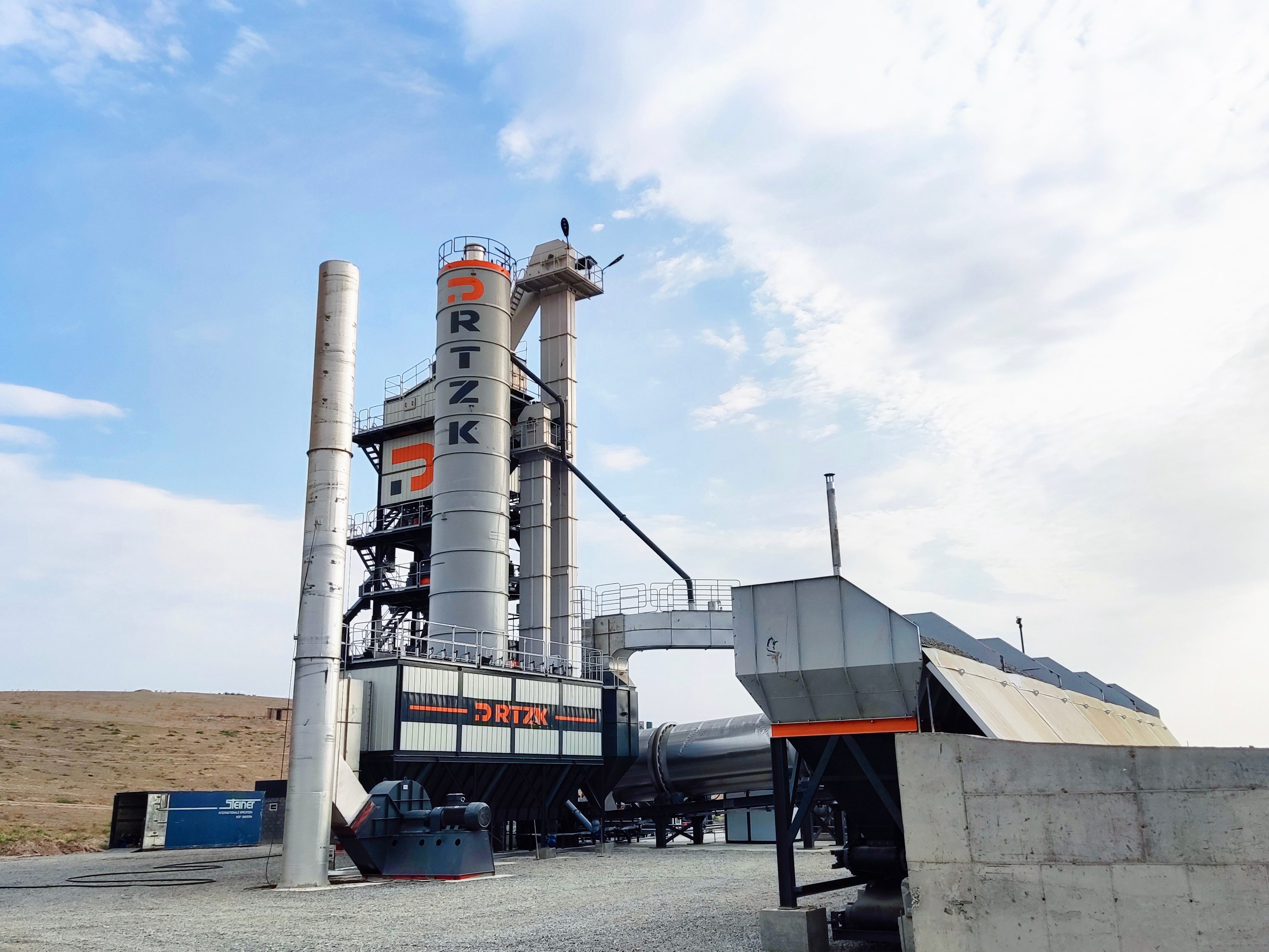 Strength Builds Reputation丨RTZK LB3000 Asphalt Mixing Plant Earns Consistent Praise for High Efficiency and Stability Nearly Six Months After Commissioning
