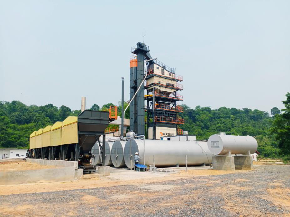 LB3000 Asphalt Mixing Plant (Highway 13 In Southern Laos) (1)