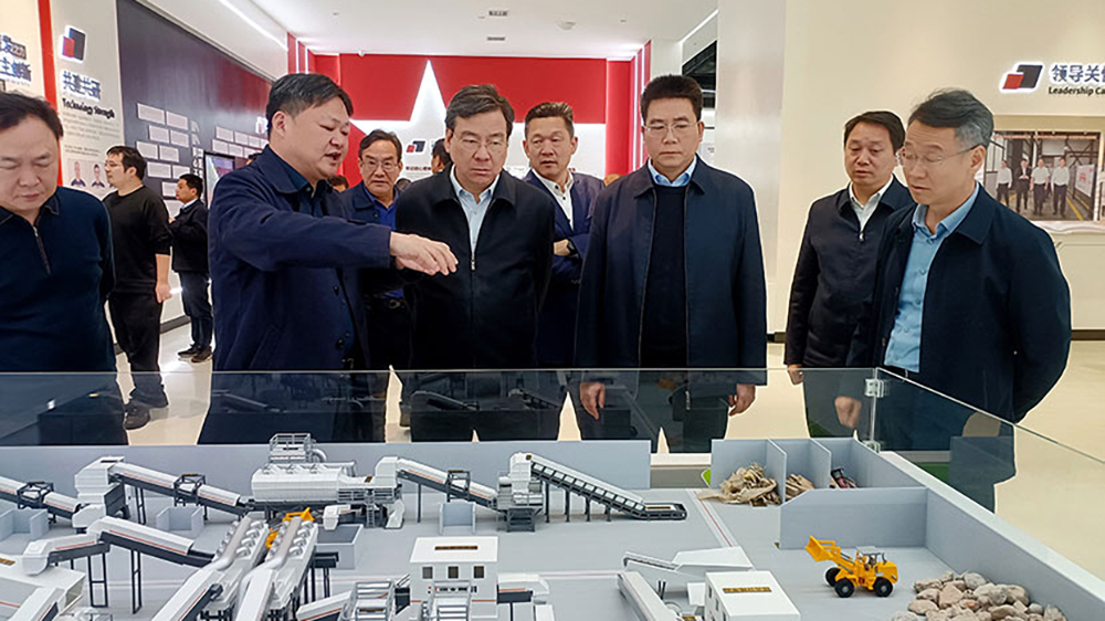 Zhang Jian, Vice Chairman Of The Provincial Committee Of The Cppcc And Chairman Of The Provincial Federation Of Industry And Commerce, And His Delegation Visited Yueyang For Investigation And Research