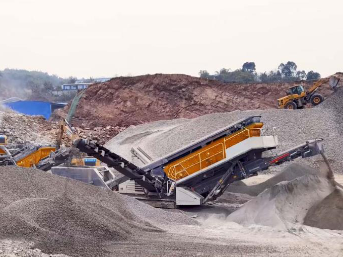 RT3YK6018 Crawler Mobile Screening Station (Chongqing Project) (2)